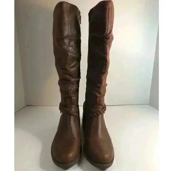 Bare traps boots  - Picture 1 of 6